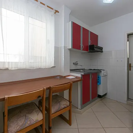 5198b Апартаменты *